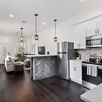 Perfect Getaway In Nola Holiday home
