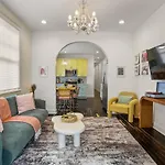 Sun Petals Chic 3bed 3 Mins To Superdome & Cbd Holiday home New Orleans