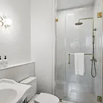 The Mary Beth & Gallery Apartment