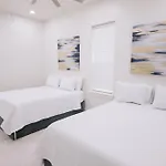 Esplanade Magic 2 *