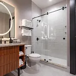 Aparthotel The Mayfair 4*