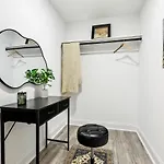 Apartment Spacious 5br Getaway In Nola *