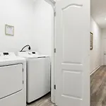Spacious 5br Getaway In Nola *