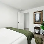 Spacious 5br Getaway In Nola Apartment *