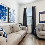 Spacious 5br Getaway In Nola Apartment