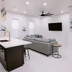 Apartment Magic Canal *