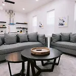 Magic Canal Apartment *