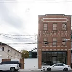 Vibrant 4 Bed 3 Bath Mon Cher Suite With Pool New Orleans