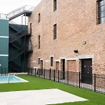 Vibrant 4 Bed 3 Bath Mon Cher Suite With Pool New Orleans