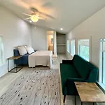 Historic Garden District! Apartment
