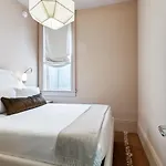 Perle Aparthotel 4*