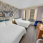 Hotel Royal St. Charles 3*