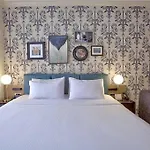 Hotel Royal St. Charles 3*