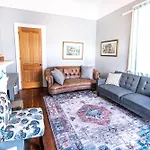 Ursulines Historic Creole Cottage