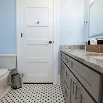 St Philip Gem 5 Bed-5 Bath Steps To Fq - Monthly * New Orleans