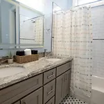 St Philip Gem 5 Bed-5 Bath Steps To Fq - Monthly Holiday home New Orleans