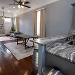St Philip Gem 5 Bed-5 Bath Steps To Fq - Monthly Holiday home *