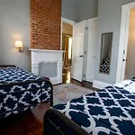 St Philip Gem 5 Bed-5 Bath Steps To Fq - Monthly * New Orleans