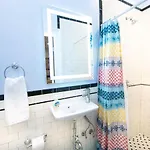 Elysian Historic - 4 Bed-4 Ensuite Baths