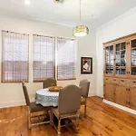 Spacious 3Br Downtown Condo In New Orleans