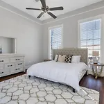3Br Treme Getaway Wcourtyard, Bbq &Gated Privacy