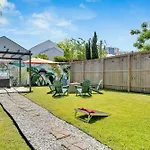 5Br Home, Perfect Backyard & Near Superdome