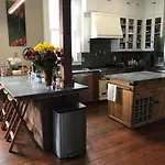 Eclectically Furnished Home In The Heart Of Nola