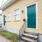 Tchoup House One