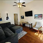 Tchoup House One