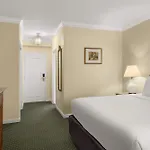 Maison Dupuy Hotel New Orleans