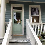 New Orleans Home Close To All The Action