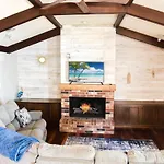 Waterfront Gem *