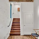 Esplanade Ave Stay Wbalcony Across French Quarter