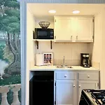 Apartment Chic Near The Lower French Quarter New Orleans