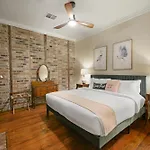 Louis Park Hotel