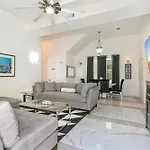 Stunning Close To French Quarter Apartment New Orleans