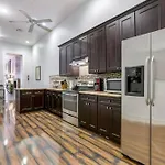 Spacious 3Br Condo Close To French Quarter