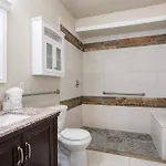 Stunning Near French Quarter Apartment New Orleans