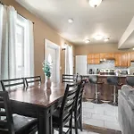Stunning Near French Quarter Apartment