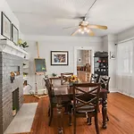 The Nelson House Unbeatable Location * New Orleans