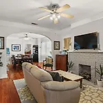 The Nelson House Unbeatable Location New Orleans