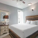 Baronne Street Spacious And Fully Furnished * New Orleans