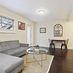 Cute 1bed 1bath 4 Blocks From French Q And Steps To Jazz & Music Venues Apartment New Orleans