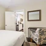 Cute 1bed 1bath 4 Blocks From French Q And Steps To Jazz & Music Venues New Orleans