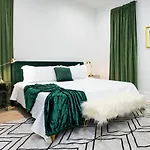 Holiday home Luxe New Construction In Quiet Neighborhood New Orleans