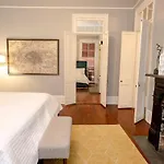 Holiday home Creole Comfort In Treme *