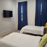 Holiday home Immaculate Superdome Parking Yard Tvs Ensuite