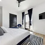 Immaculate Superdome Parking Yard Tvs Ensuite * New Orleans