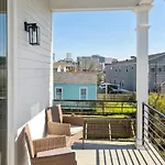 Holiday home Immaculate Superdome Parking Yard Tvs Ensuite