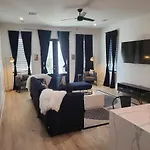 Immaculate Superdome Parking Yard Tvs Ensuite * New Orleans